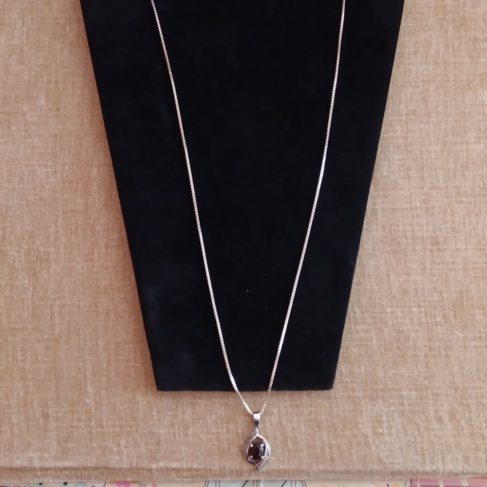 Sterling Silver Box Chain Glass Red Stone Marcasite Pendant Necklace